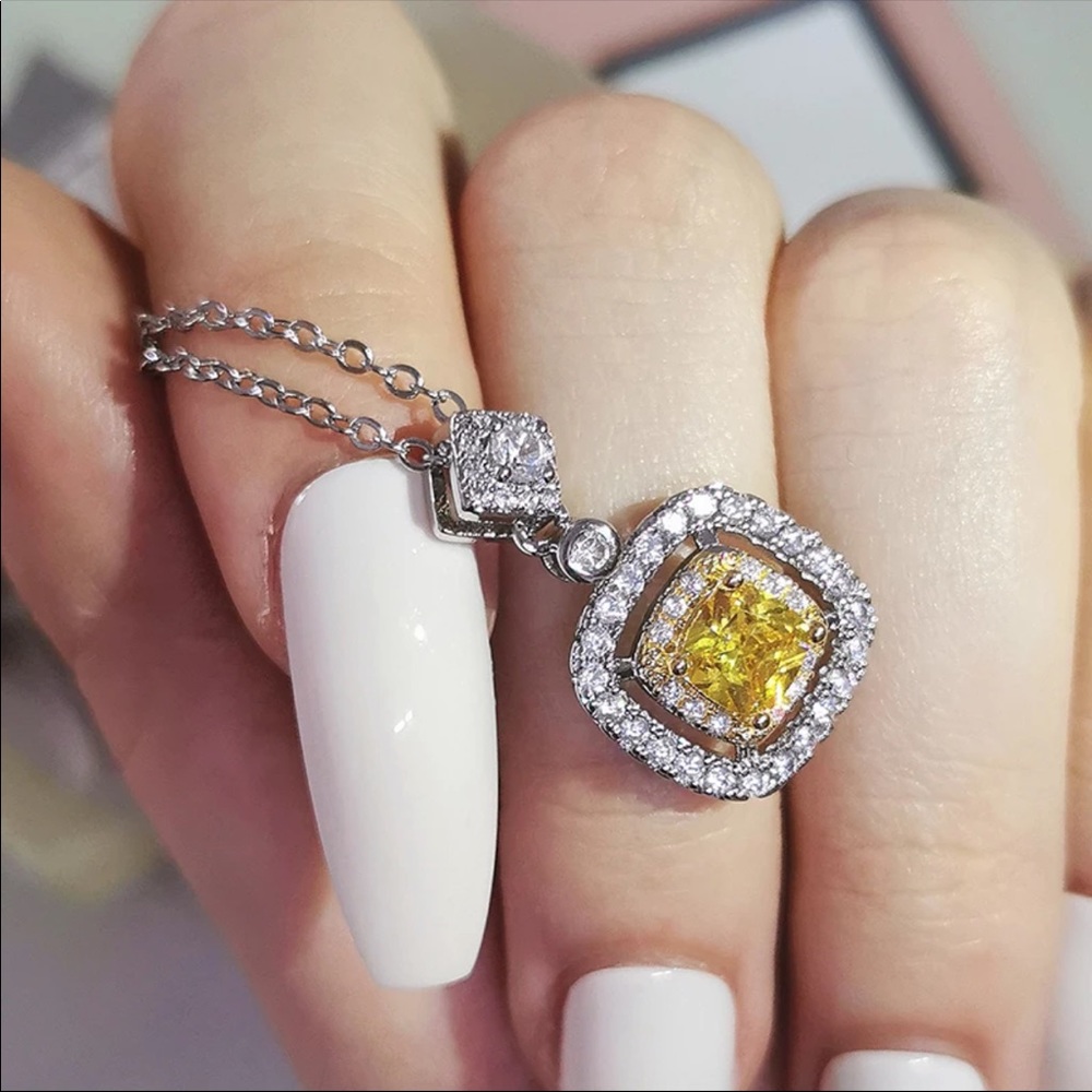 New Luxury Beautiful 925 Silver Diamond Necklace